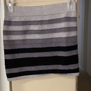 Black and grey thick knitted mini skirt